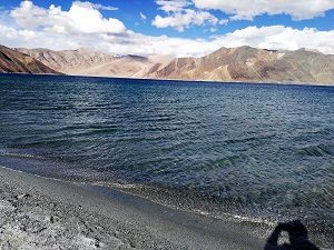 Pangong Tso landsacape 