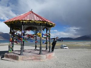 Kiosk at Pangong Tso, lakeside 