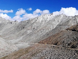 Looking up towards Khardung La Pass from the Leh road