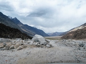 Rocky Road in Nubra valley towards the Siachen Valley