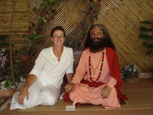 Myself with Pujya Swami Saraswatiji Munuji, Rishikesh, India 2006