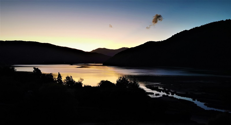 Mahakipawa Arm from Linkwater Kingfisher Cottage at sunse