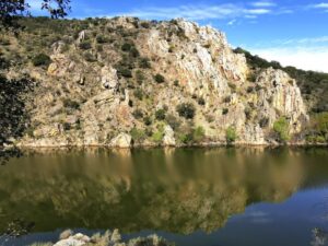 A rocky outcrop where birds of prey were being observed in the Parque Nacional de Monfragüe