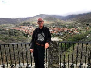 Manfred at the Mirador de la Serrana overlooking Garganta la Olla