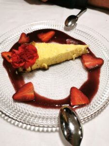 Beautifully presented dessert at Tabula Calda Restaurant Mérida