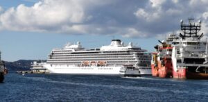 Cruise ships, Fishing boats and Fjord ferry's in the harbour at Bergen