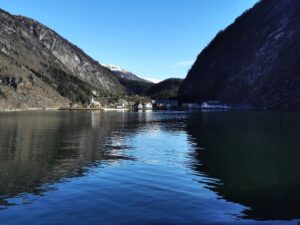 Mo and the river inlet into the fjord
