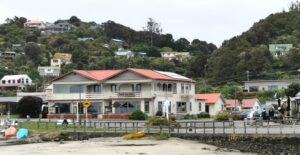 South Seas Hotel and Argyle Apartments, Oban, Stewart Island