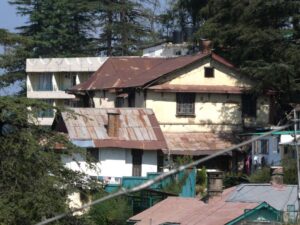 A collection of houses that represent the past in Shimla seen from our hotel