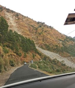 A small landslide on the narrow road to Sayana Chatti