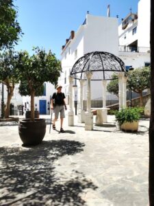 Manfred in the square Rincón De Los Abuelos, Cómpeta