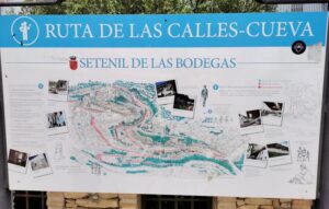 A map of Setenil de las Bodegas showing walking routes