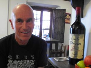 Manfred at our bar table in Tabanco Los Arco's near the Puente Nuevo