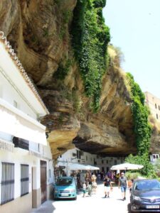 Restaurants and shops in the caves of Setenil de las Bodegas