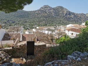 Across the roof tops of Villaluenga del Rosario and the limestone valley of the Arroyo Albarran