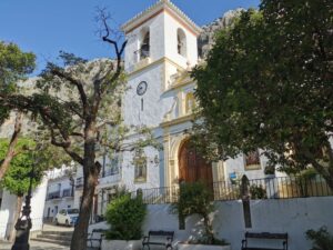 Iglesia de San Miguel and Plaza de la Alameda, Villaluenga del Rosario