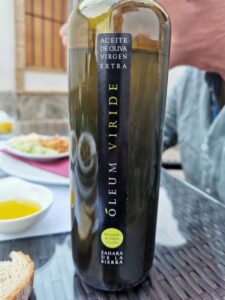 Local Zahara de la Sierra Olive oil