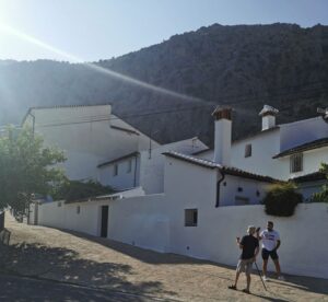 Manfred asking a local the way to cafes etc in Villaluenga del Rosario