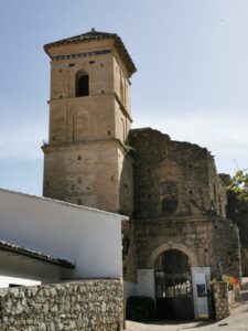The approach to Iglesia del Salvador (El Salvador Church), Villaluenga del Rosario