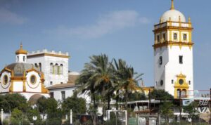 Jardines de las Delicias - as seen from the river
