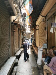 Narrow ally, closed shops in Old Amristar