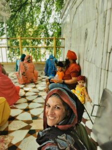Shoba sitting under the Dukh Bhanjani Ber tree at the Golden Temple
