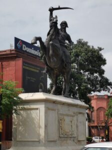 Statue of Jarnail Hari Singh Nalwa statue outside the Amristar Town Hall and the Partition Museum