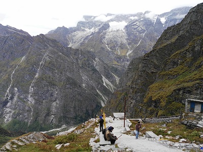 High glaciers above the valley of the flowers on the opposite valley, Hemkund, Himalayan India