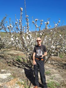 Manfred enjoying photographing the blossoms in the Valle de Jerte