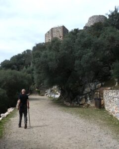 Manfred on the path to Castillo de Monfragüe