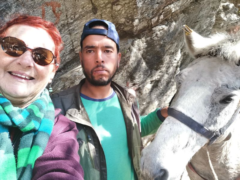 Teresa, LakshmiNarayan and Raja the horse at the horse encampment at Yamunotri