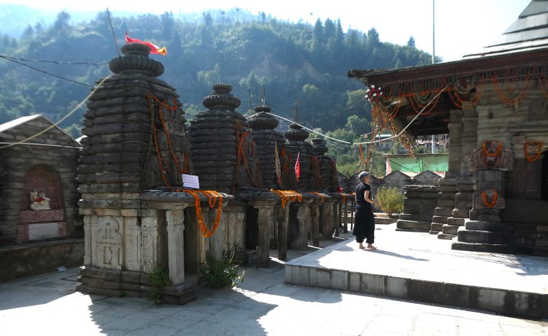 The 5 ancient temples and the Shiva temple at Hatkoti