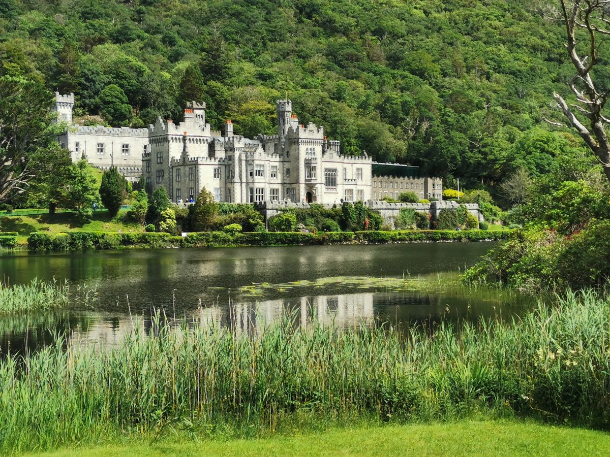 Kylemore Abbey Feature photo #1